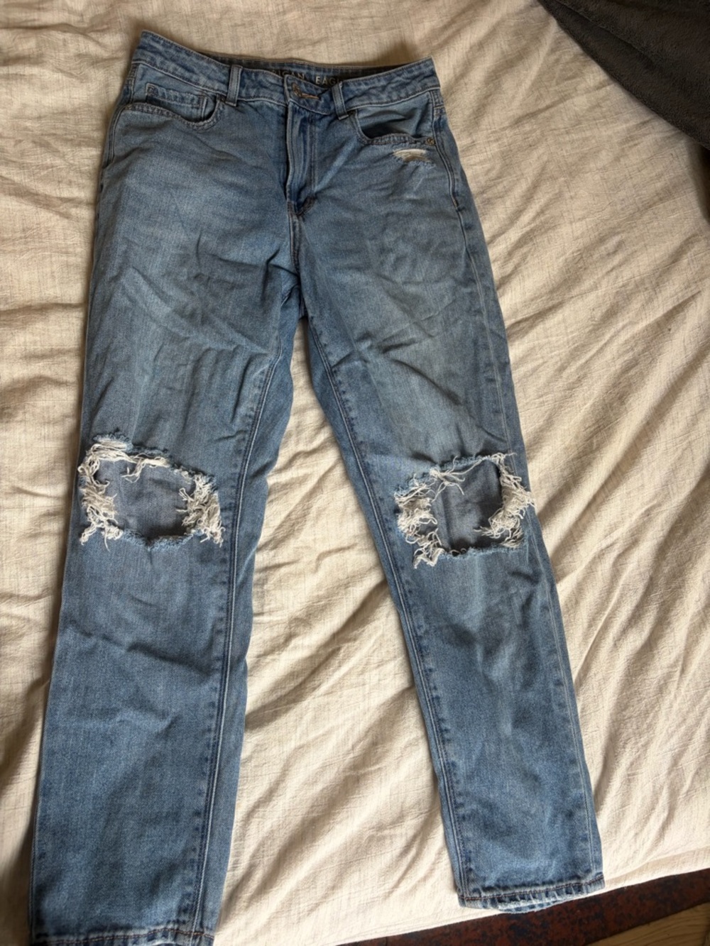 American Eagle Outfitters Light Blue High-Rise Distressed Knee Jeans
